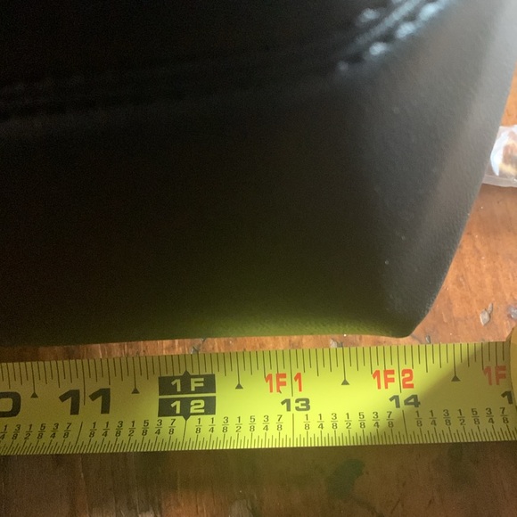 NWT gleaming chain trim with a pillowy knotted shoulder strap classy elegant - Picture 8 of 16